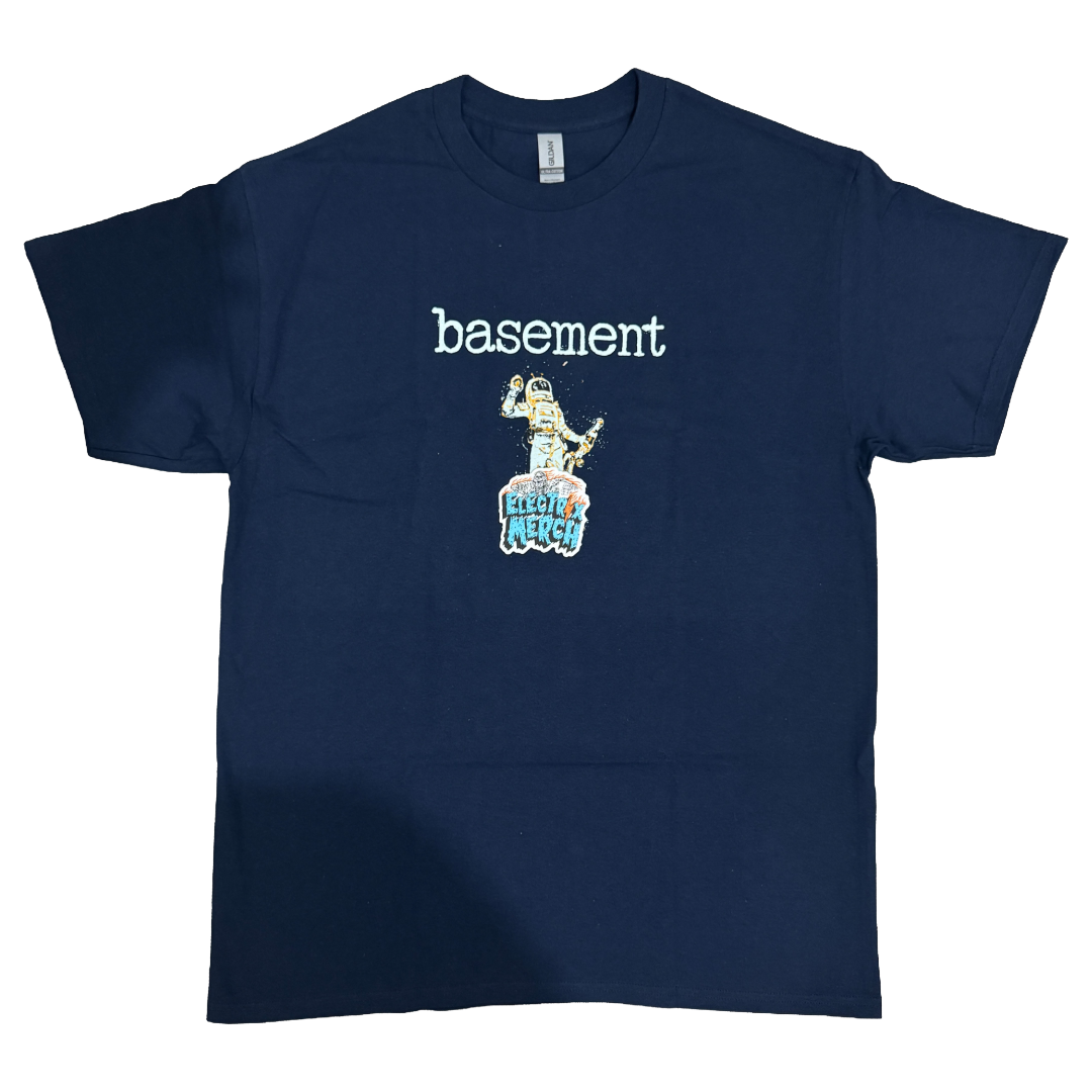BASEMENT - Astronaut